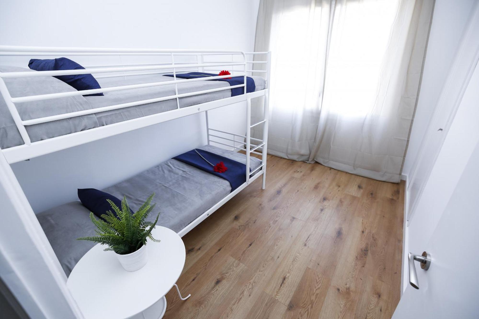 New Queens 2b Planetcostadorada Apartment
